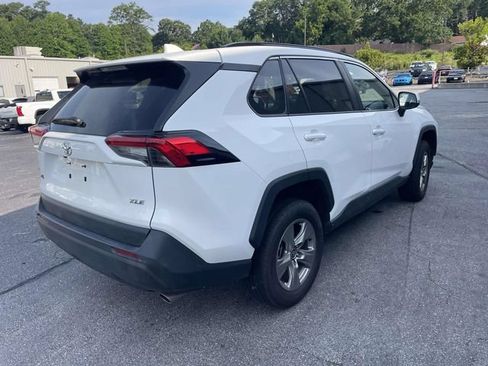 Used 2025 Toyota RAV4 XLE FWD image 14