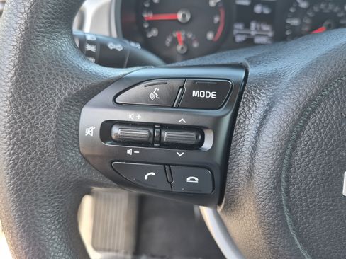 Used 2022 Kia Rio S FWD image 27