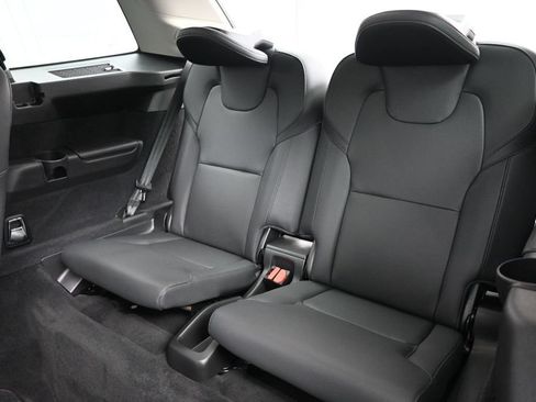 Used 2023 Volvo XC90 B6 Plus AWD/4WD image 15