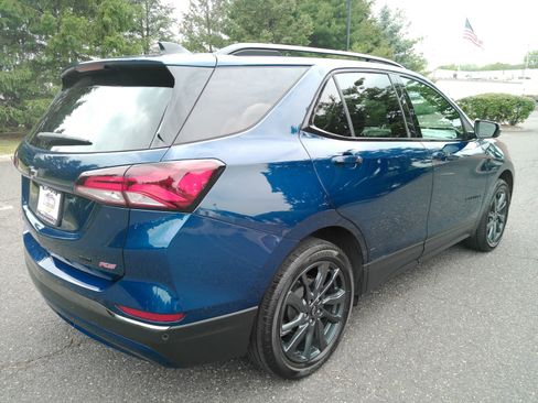 Used 2023 Chevrolet Equinox RS AWD/4WD image 19