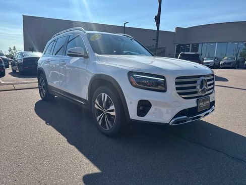 Used 2024 Mercedes-Benz GLB 250 image 7