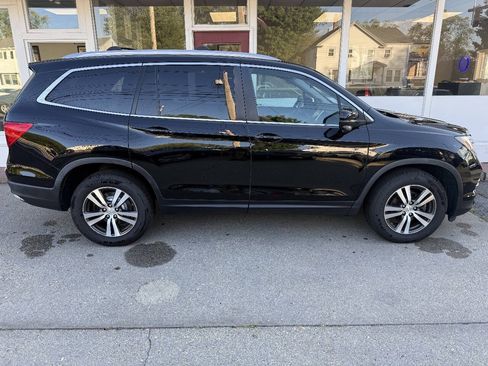 Used 2017 Honda Pilot EX-L image 6