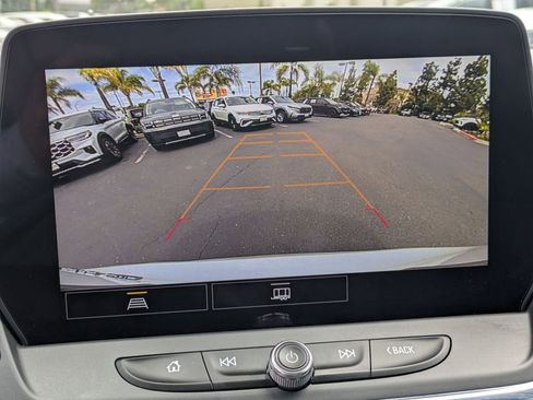 Used 2025 Chevrolet Blazer LT image 18