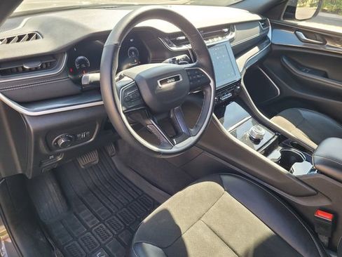 Used 2022 Jeep Grand Cherokee L Laredo AWD/4WD image 7