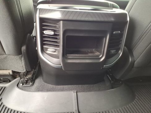 Used 2025 RAM 1500 Big Horn AWD/4WD image 9