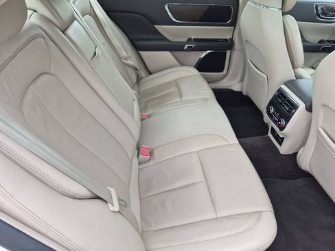 Used 2017 Lincoln Continental Reserve FWD image 21