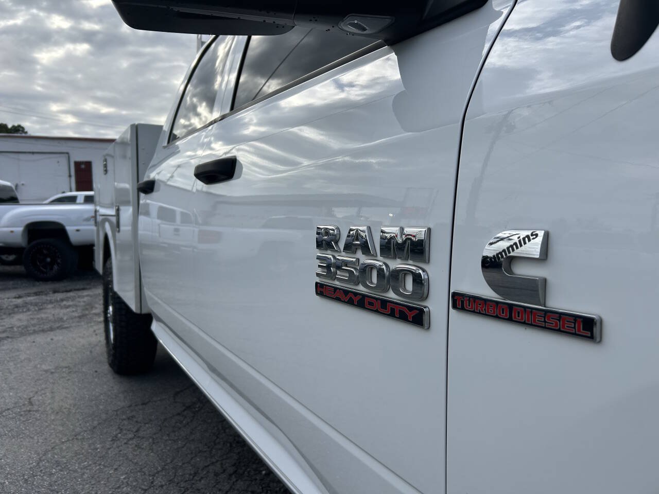 Used 2018 RAM 3500 Tradesman w/ Chrome Appearance Group AWD/4WD image 15