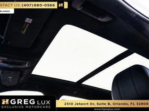 Used 2022 Bentley Bentayga image 41