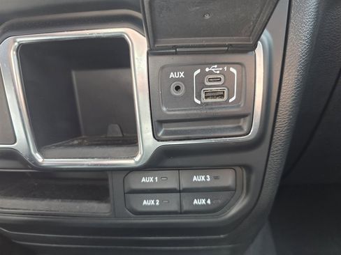 Used 2021 Jeep Wrangler Unlimited Sport AWD/4WD image 28