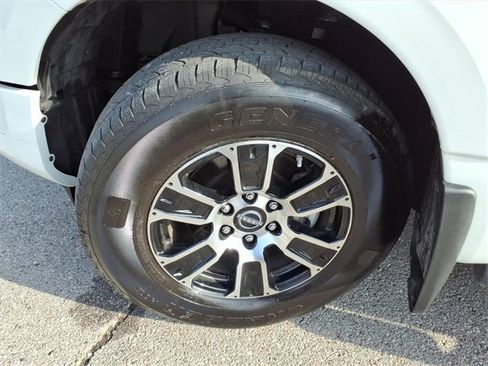 Certified 2024 Nissan Titan SV w/ SV Convenience Package image 21