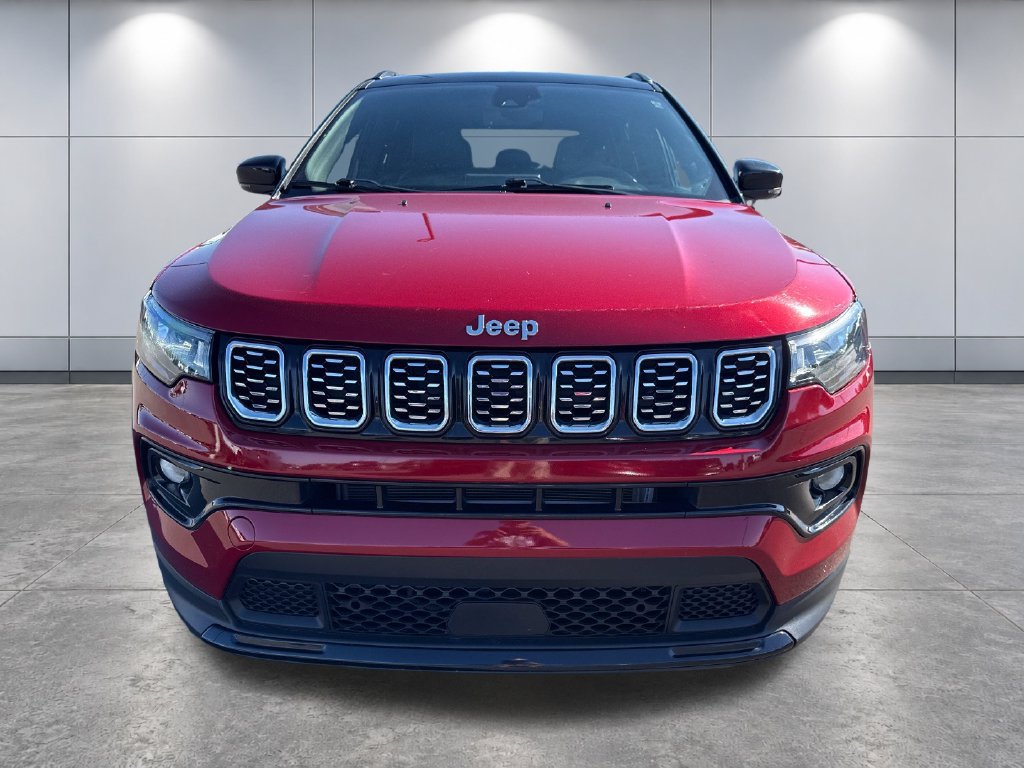 Used 2025 Jeep Compass Limited AWD/4WD image 8