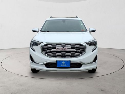 Used 2018 GMC Terrain Denali w/ LPO, 'HIT The Road' Package AWD/4WD image 2