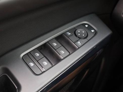 New 2026 Nissan Pathfinder SV w/ Cargo Package AWD/4WD image 20
