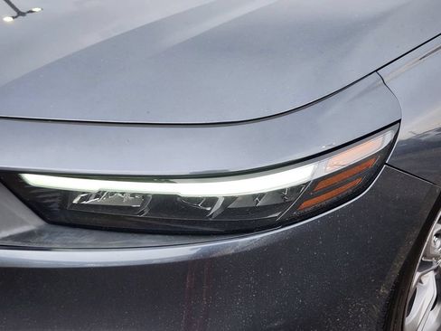 Used 2023 Honda Accord EX image 8