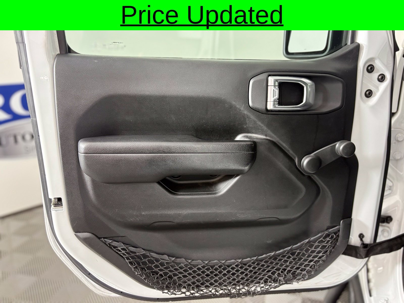 Used 2022 Jeep Wrangler Unlimited Sport AWD/4WD image 2