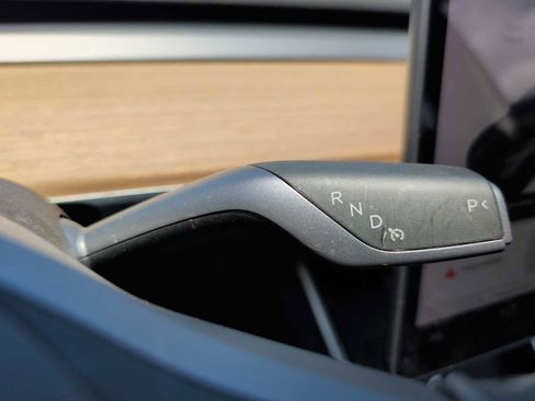 Used 2019 Tesla Model 3 Long Range RWD image 21