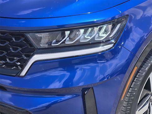 Used 2021 Kia Sorento S FWD image 10