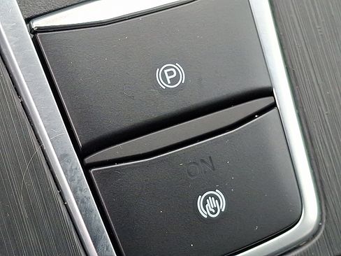 Used 2023 Ford Escape Platinum w/ Premium Technology Package image 27