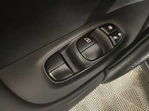 Used 2019 Nissan Rogue Sport SV w/ All-Weather Package AWD/4WD image 10