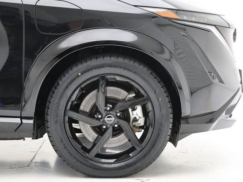 Used 2024 Nissan Ariya AWD image 3