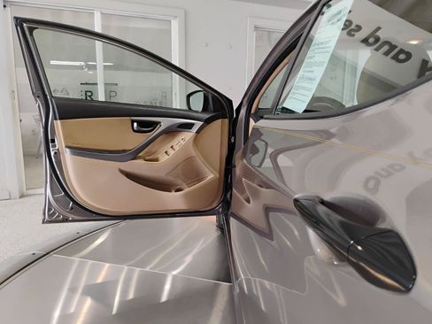Used 2013 Hyundai Elantra Limited w/ Technology Pkg FWD image 51