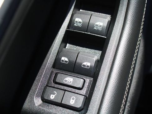 Used 2021 Jeep Grand Cherokee L Limited RWD image 20