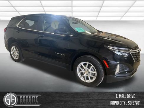 Used 2024 Chevrolet Equinox LT AWD/4WD image 8