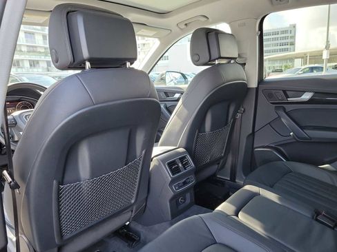 Used 2018 Audi Q5 2.0T Premium Plus w/ Premium Plus Package image 17