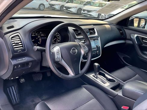 Used 2017 Nissan Altima 2.5 SR w/ Midnight Edition Package image 17