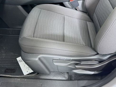 New 2026 Chevrolet Equinox LT w/ Safety and Technology Package FWD image 19