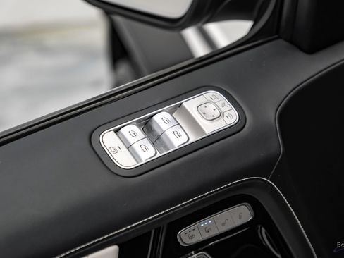 Used 2025 Mercedes-Benz G 550 image 85
