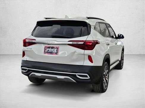 Used 2022 Kia Seltos SX w/ Sunroof Package image 5