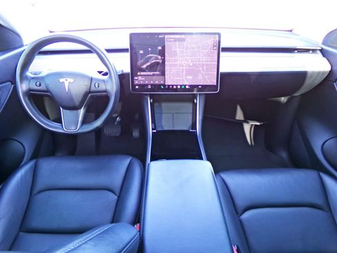 Used 2021 Tesla Model Y Long Range AWD/4WD image 7