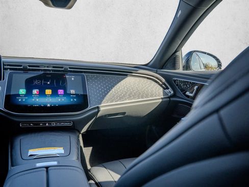 New 2026 Mercedes-Benz E 350 4MATIC Sedan image 22