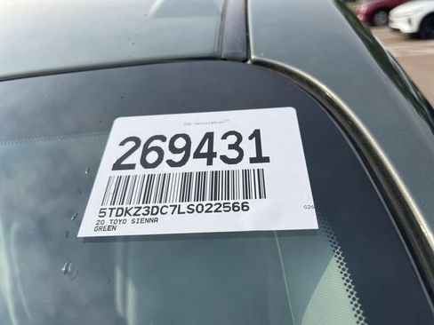 Used 2020 Toyota Sienna LE FWD image 24