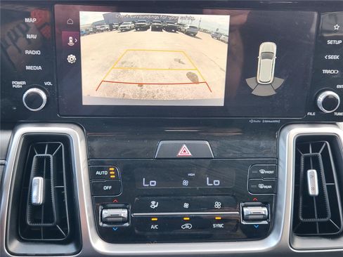 Used 2022 Kia Sorento S w/ Panoramic Sunroof Package FWD image 14