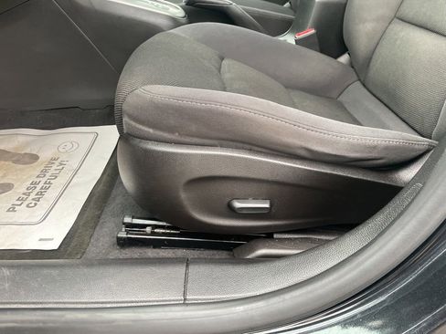 Used 2014 Chevrolet Cruze LT w/ All-Star Edition image 17