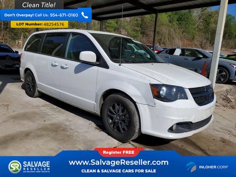 Used 2019 Dodge Grand Caravan SE image 5