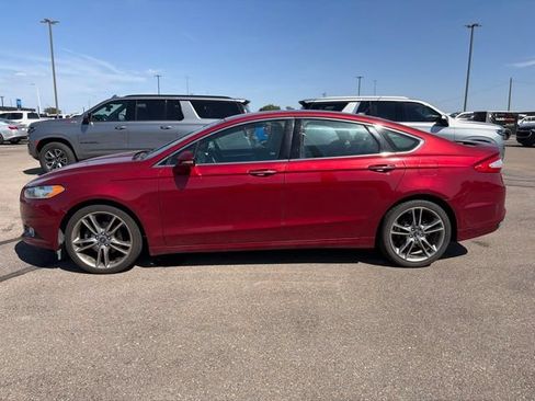 Used 2016 Ford Fusion Titanium FWD image 4