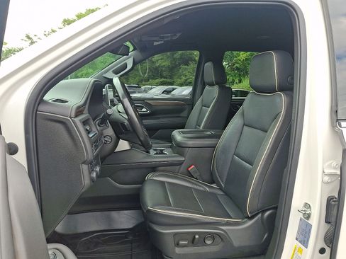 Used 2021 Chevrolet Tahoe Premier AWD/4WD image 14