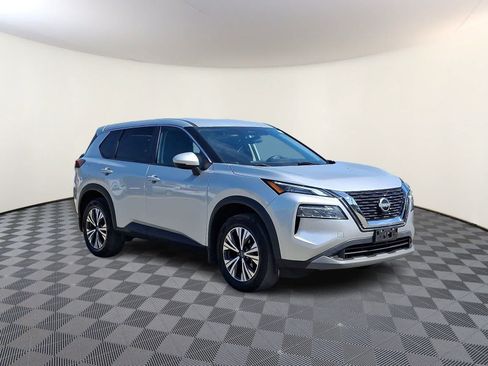 Used 2022 Nissan Rogue SV AWD/4WD image 4