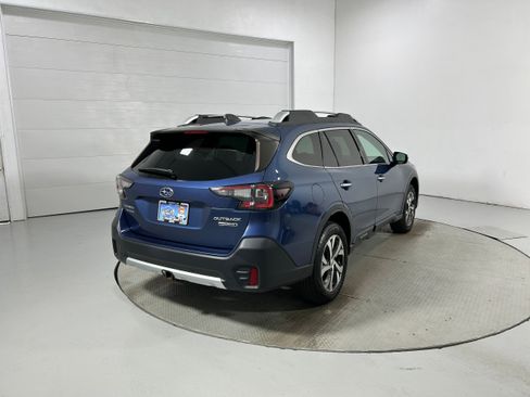 Used 2021 Subaru Outback Touring AWD/4WD image 37