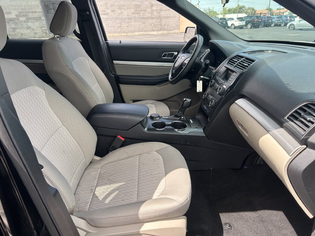 Used 2018 Ford Explorer 4WD w/ Class II Trailer Tow Package image 31