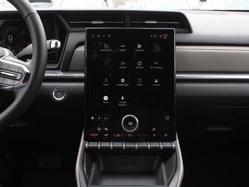 Used 2026 GMC Terrain Elevation image 13