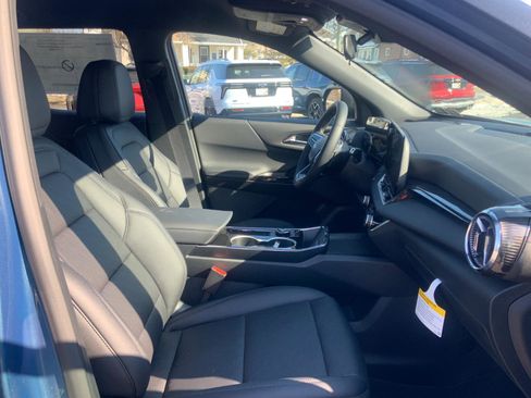 New 2026 Chevrolet Equinox LT w/ Convenience Package II image 13