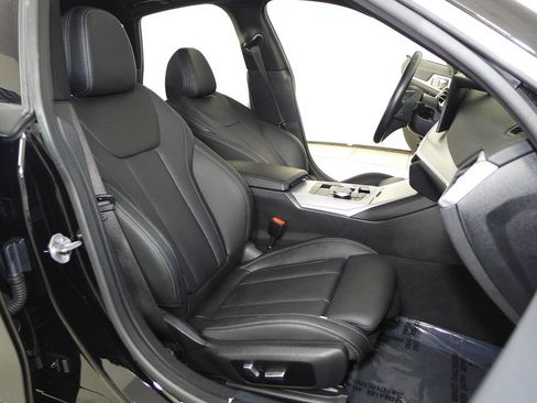 Used 2023 BMW i4 eDrive35 RWD image 19
