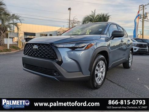 Used 2024 Toyota Corolla Cross L image 8