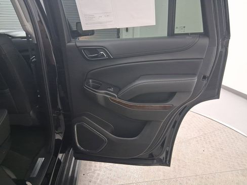 Used 2017 Chevrolet Tahoe LT image 14