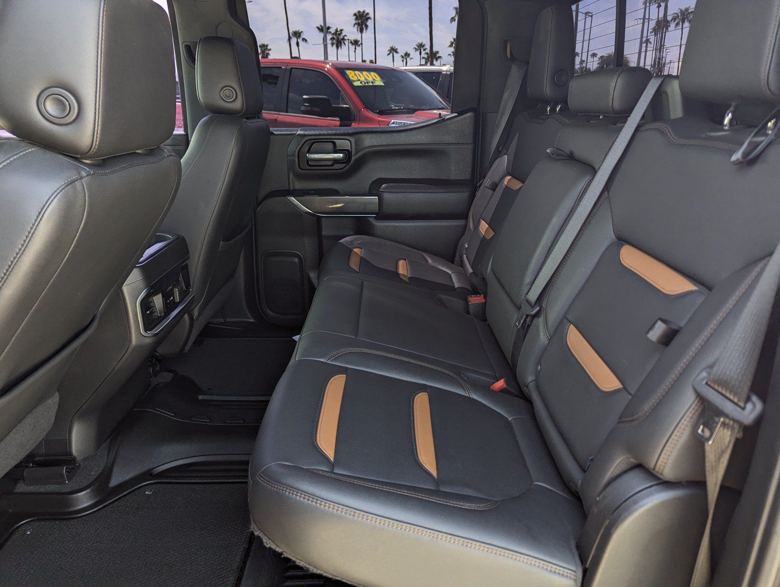 Used 2022 GMC Sierra 1500 AT4 w/ AT4 Premium Package AWD/4WD image 9