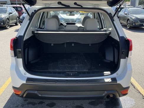 Used 2021 Subaru Forester AWD/4WD image 9